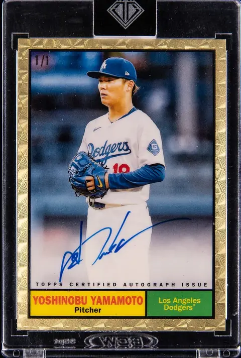 2025 Topps Transcendent 1961 Topps Autographs SuperFractor #61S-YY Yoshinobu Yamamoto Signed Card (#1/1) - Topps Encased